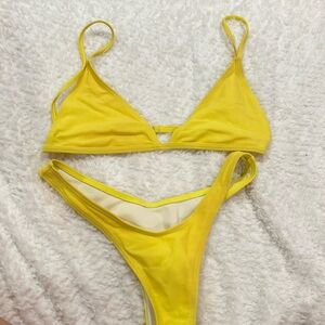 Cute yellow triangle bikini!